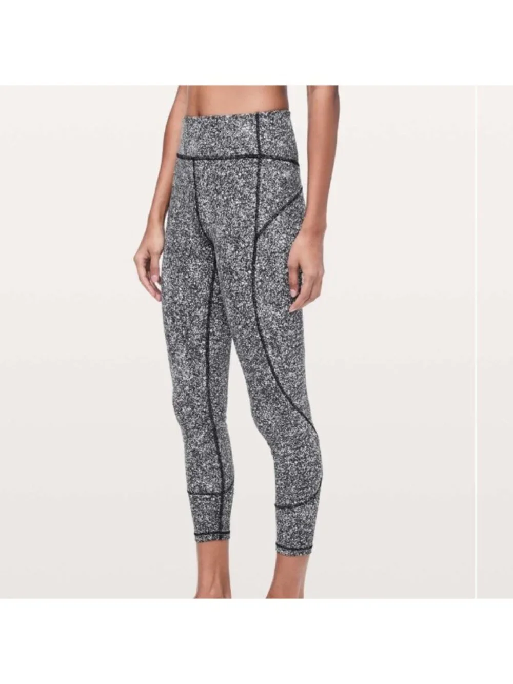 Lululemon In Movement Tight 25